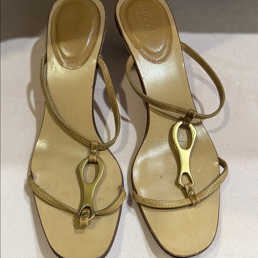 Gucci Women's Beige Sandals